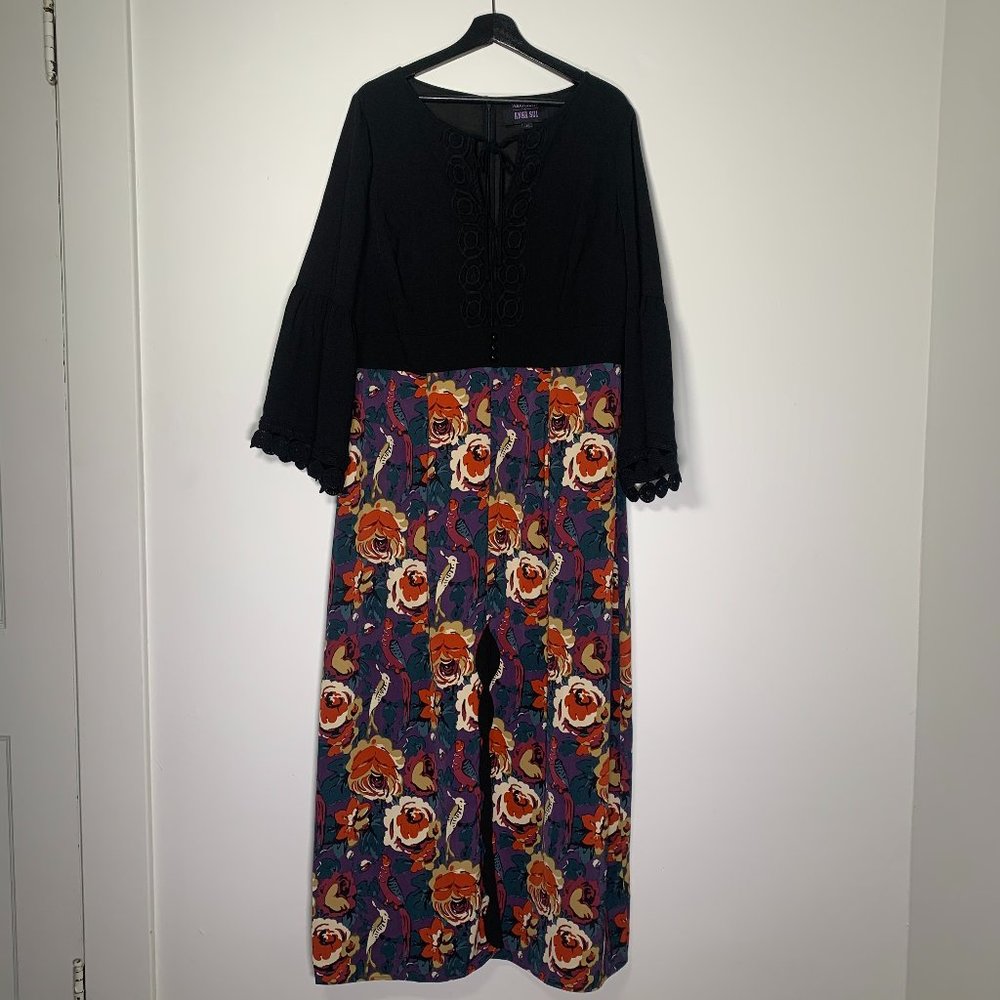 Brand new 'Rooted in Retro' Maxi Dress - Picture 1 of 4
